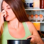 Что бы вымыть холодильник, нужно запастись...