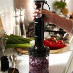 Измельчение лука в блендере