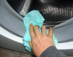 Как почистить резинку в стиральной машине