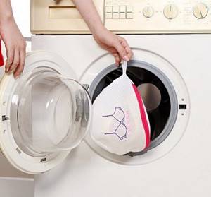Как стирать бюстгальтер, чтобы не испортить стиральную машину?