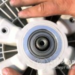 Подшипник, установленный в барабане стиральной машины, можно заменить своими руками