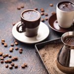 Робуста, если она чистая, не обладает ярко выраженным вкусом. Напиток получается горьким и крепким